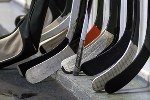 В Петербурге игроки хоккейной команды цинично надругались над 12-летним сокомандником