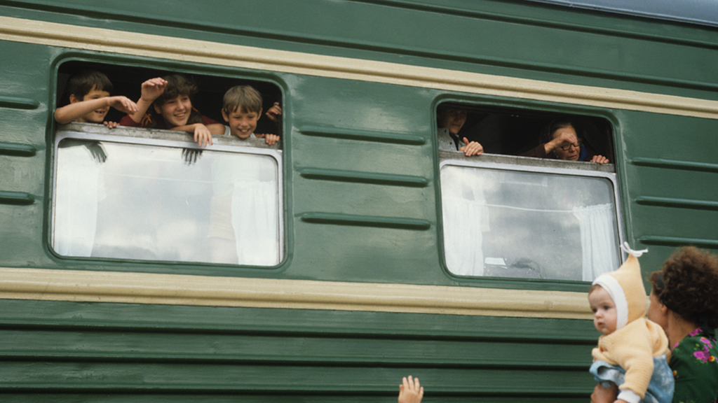 10 фото из советского плацкарта, которые напомнят, каково это было — путешествовать в то время
