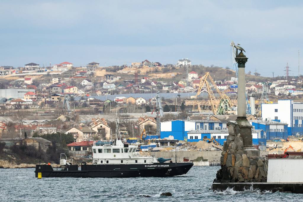 Губернатор Развожаев: В Севастополе объявлена воздушная тревога