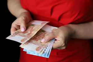 Средняя зарплата в России выросла на 7,5%