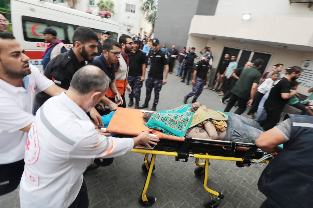 Одиннадцать медиков стали жертвами израильских ударов в секторе Газа