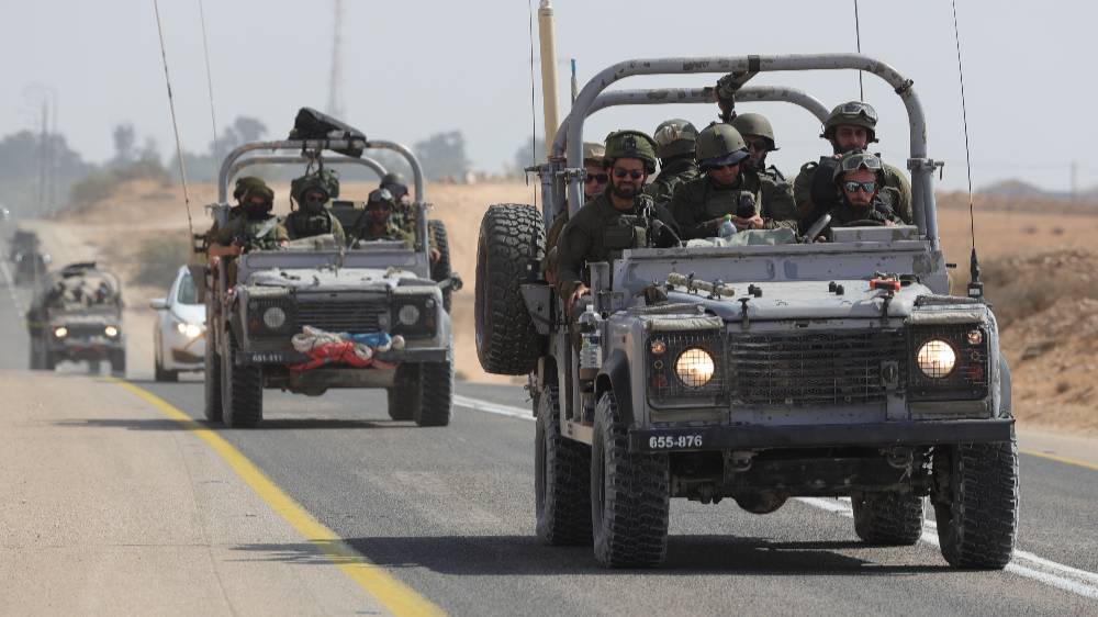 Армия Израиля сообщила, что мирные палестинцы начали эвакуироваться из Газы