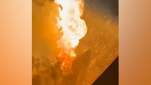 Появилось видео огненного фонтана на месте мощного пожара на газопроводе в ДНР