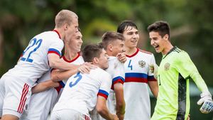 Молодёжная сборная России обыграла "Сантос" со счётом 6:4 на матче в Бразилии