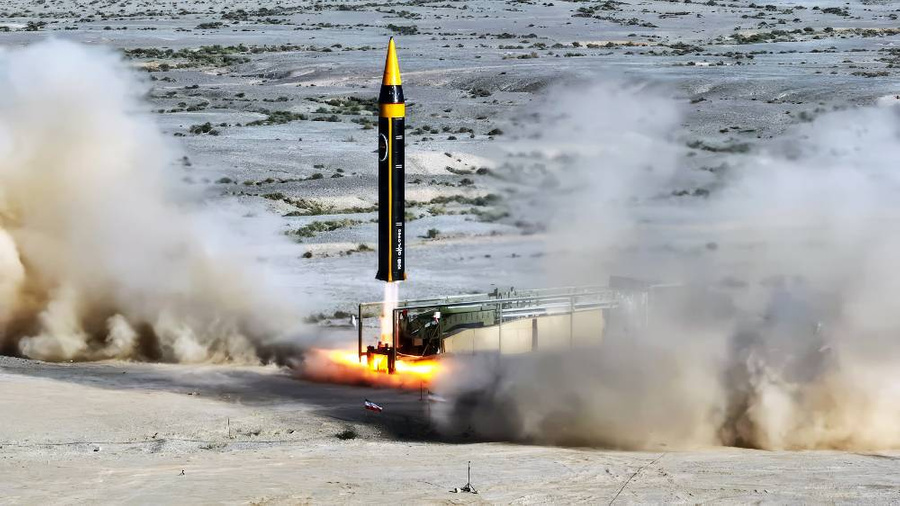 Испытания новой иранской ракеты "Хейбар" с дальностью 2000 километров. Фото © Iranian Defense Ministry