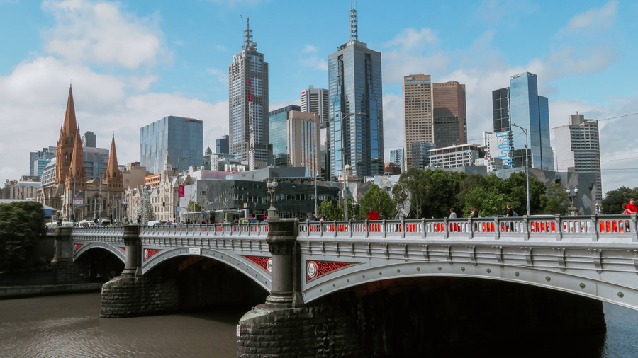 Мельбурн — второй по величине город Австралии после Сиднея: в нём проживает 5 млн человек. Фото © Unsplash / Denise Jans