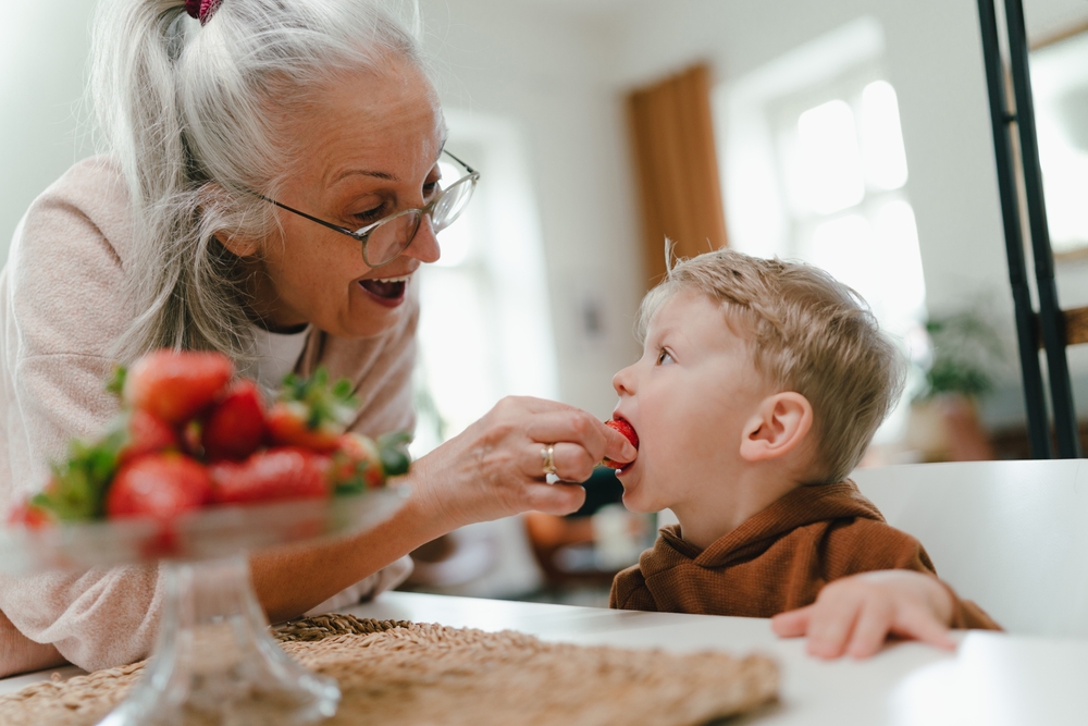 Истории о бабушках и дедушках, которые так и кричат: "Эти люди лучшие на свете". Фото © Shutterstock