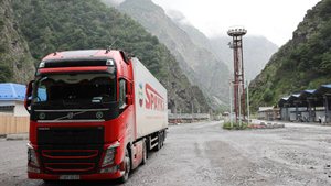 Дорогу из России в Грузию закрыли до особого распоряжения