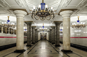 Илон Маск пришёл в восторг от красоты станции метро в Петербурге