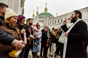 На пытающейся запретить УПЦ Украине может появиться День благодарения Богу