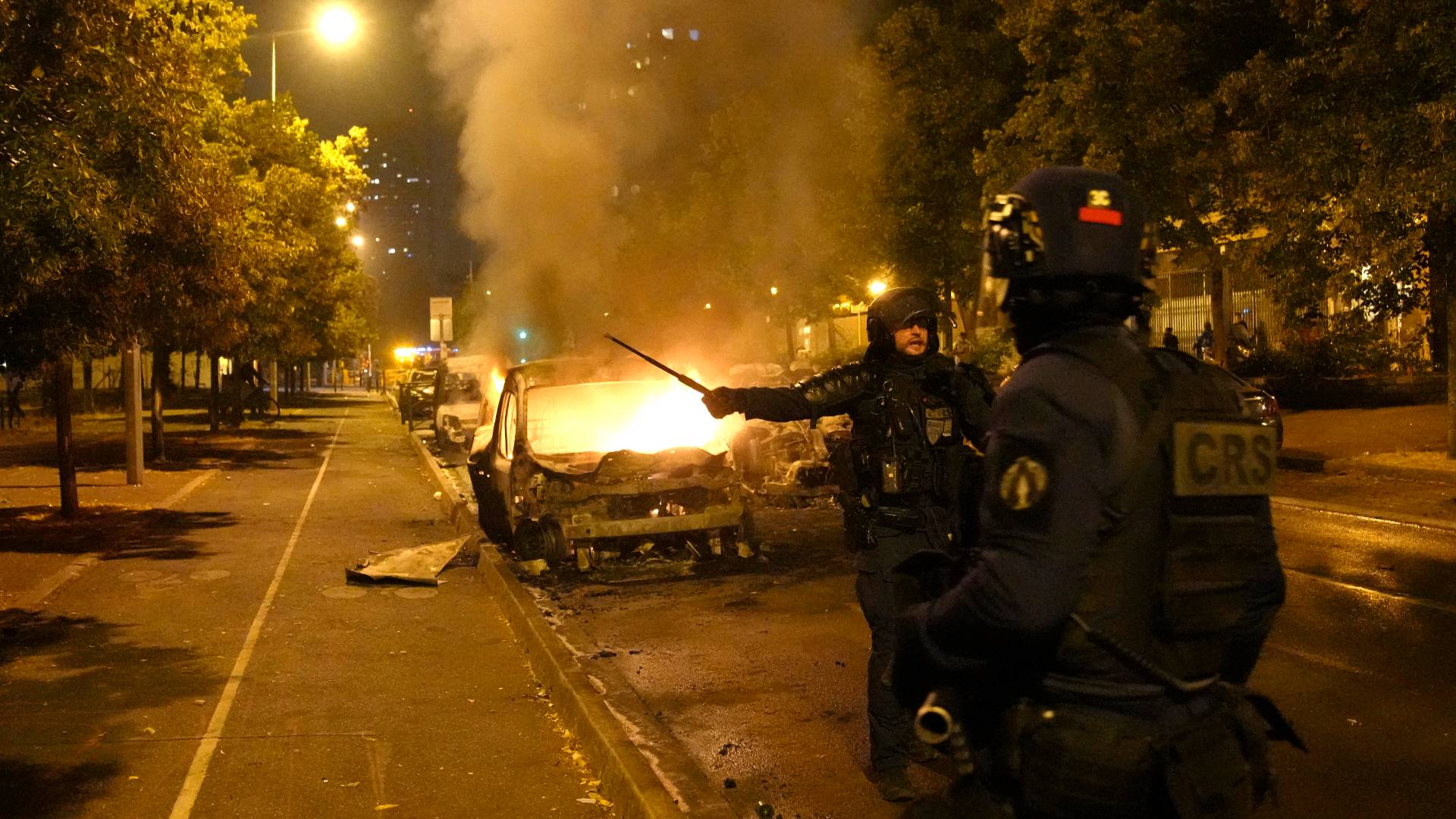 Макрон пожаловался на нехватку жандармов во Франции