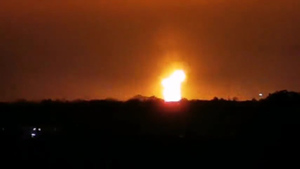 Резервуар с газом взорвался в британском Оксфорде после удара молнии