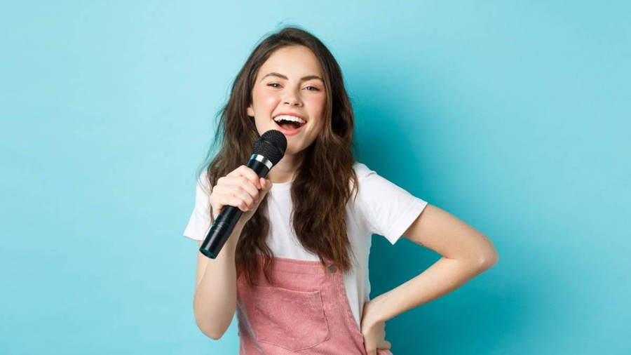 21 октября отмечается Всемирный день пения. Фото © Freepik / benzoix