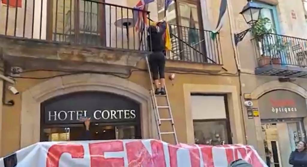 В Испании захватили отель израильского бизнесмена