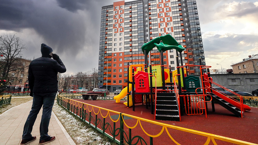 С 1 ноября появятся новшества для жильцов в сфере ипотеки и услуг ЖКХ. Обложка © ТАСС / Сергей Савостьянов