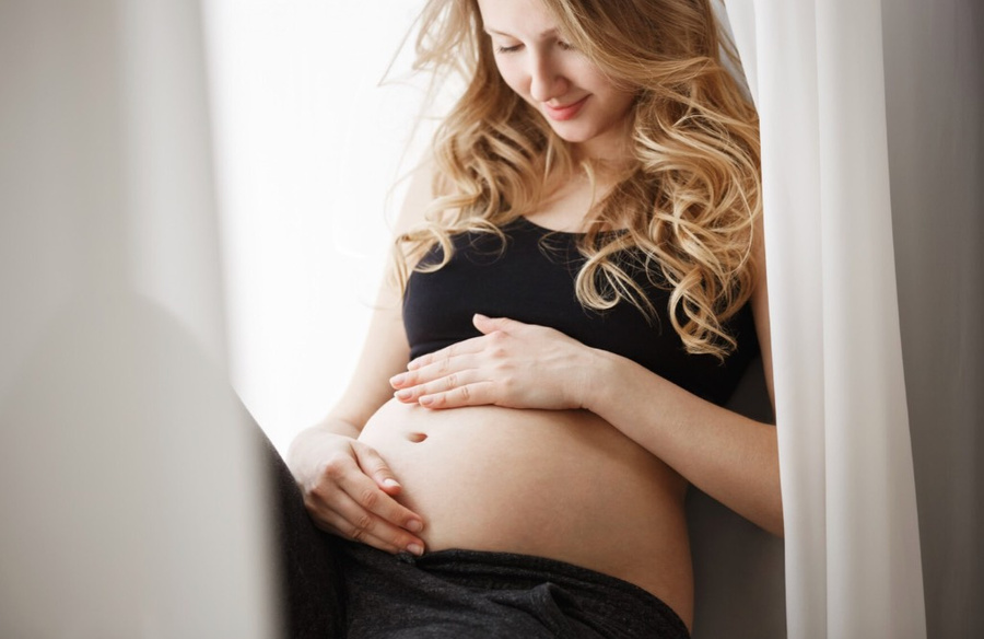 К чему снится беременность и что она может означать во сне. Фото © Freepik / cookie_studio