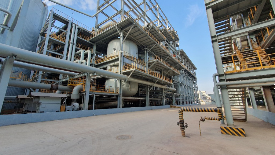 Участок выпарки оборотного раствора. Фото © Завод Wenfeng