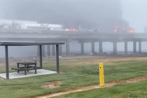 Столкнулись 158 авто: Семь человек погибли в массовом ДТП на мосту США