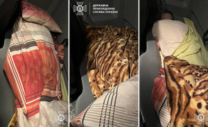 "Человек-матрас" был найден украинскими пограничниками в фуре на выезде из страны