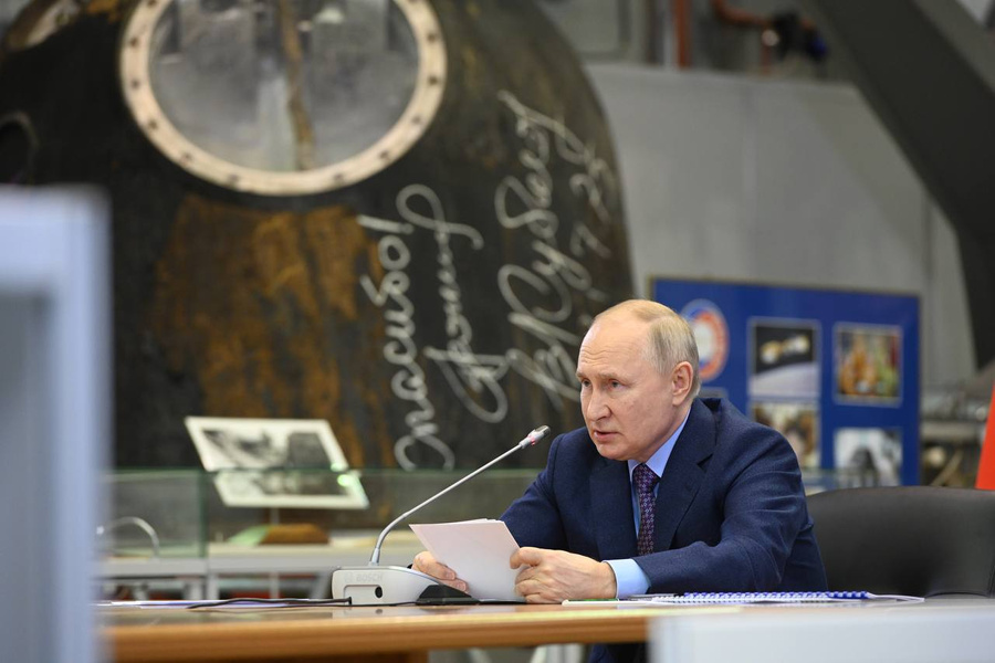 Президент РФ Владимир Путин. Обложка © LIFE / Павел Баранов