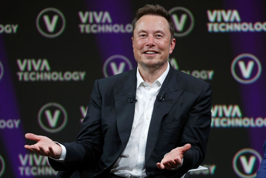 Основатель компании SpaceX и владелец социальной сети X (бывший Twitter) Илон Маск. Обложка © Getty Images / Chesnot