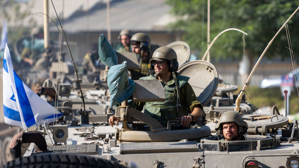 Армия Израиля объявила о расширении операции в секторе Газа