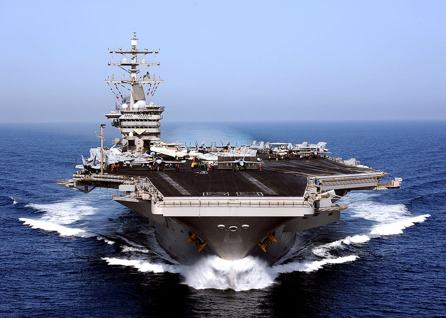 Авианосец ВМС США "Дуайт Эйзенхауэр". Обложка © Getty Images / Rafael Figueroa Medina / U.S. Navy