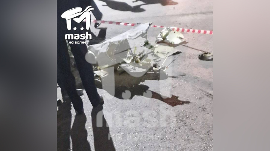Обломки сбитого в Севастополе беспилотника. Обложка © t.me / "Mash на волне"