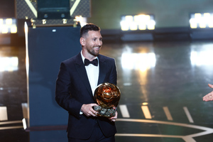 Месси стал восьмикратным обладателем награды "Золотой мяч"