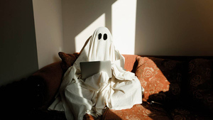 Ни за что не делайте это в Хэллоуин, иначе навлечёте беду: 6 пугающих примет