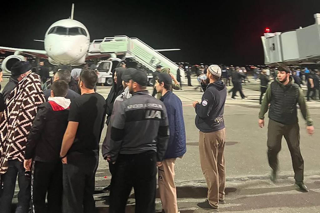 Суд арестовал пятерых участников беспорядков в аэропорту Махачкалы