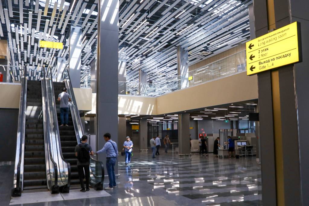 Аэропорт Махачкалы возобновил приём рейсов — за одним исключением