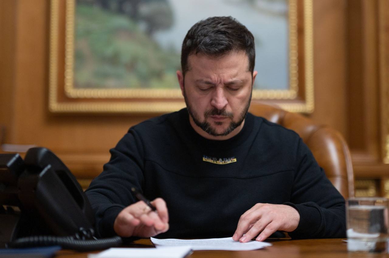 Выполнит немедленно: В Киеве назвали условие поездки Зеленского в Москву для переговоров