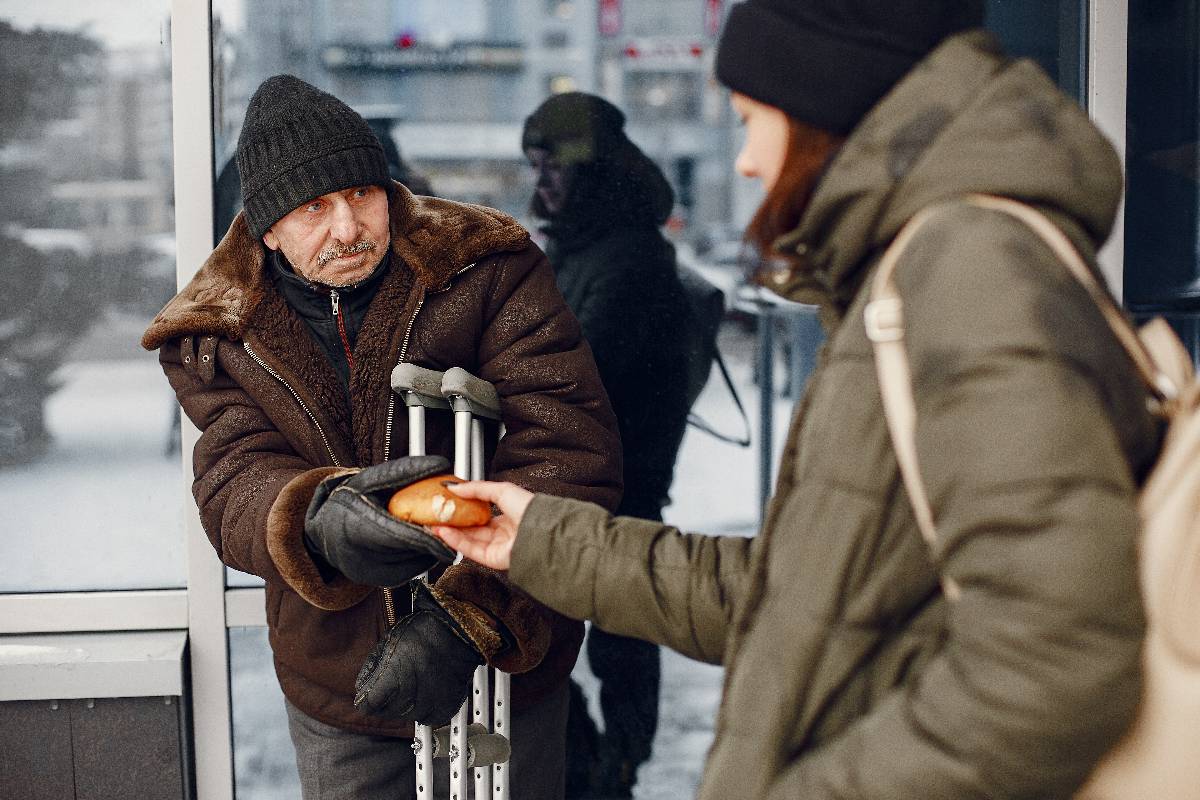 В Эстонии ввели продовольственные карточки для бедных