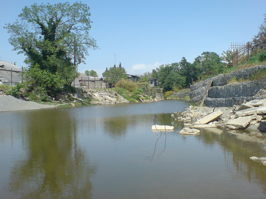 Сочинская Херота. Обложка © Wikipedia.org