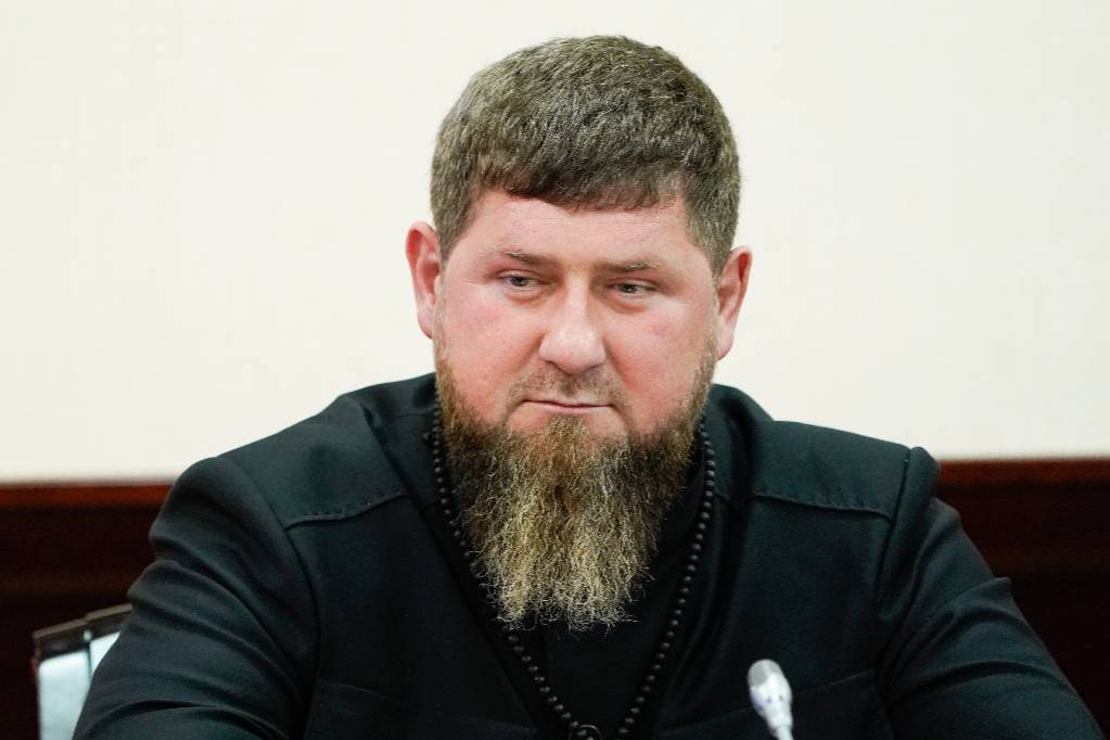 Три выстрела в воздух, четвёртый — в лоб: Кадыров дал жёсткий приказ после беспорядков в Махачкале