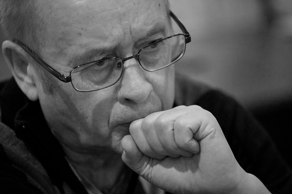Ведущий Гланц-Иващенко: У режиссёра дубляжа Максакова осталась дочь-инвалид