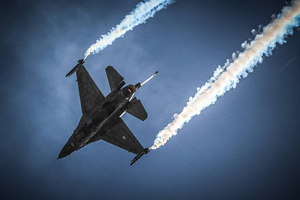 США хотят засекретить данные об обучении украинских лётчиков на истребителях F-16