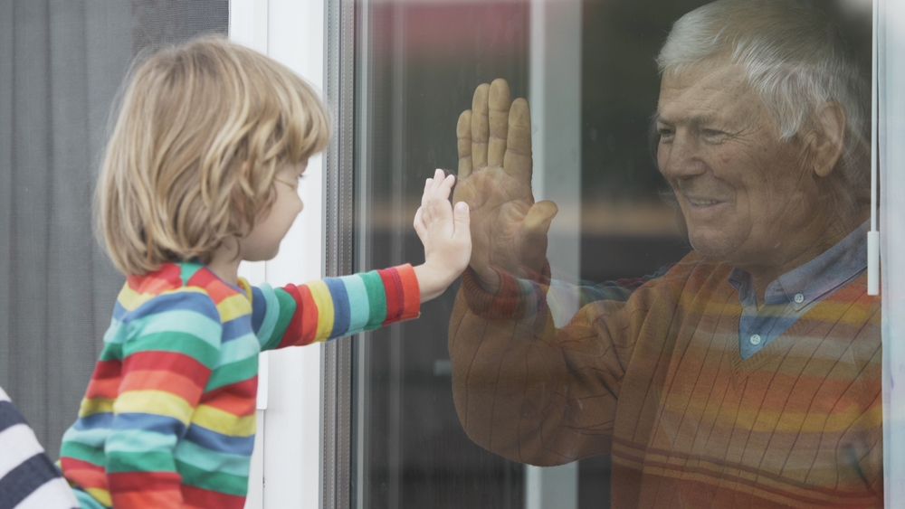 Не стоит питать иллюзий, что старшее поколение сдержит своё обещание помогать всегда. Фото © Shutterstock