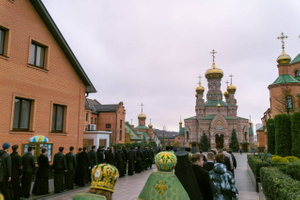 "Выполняет заказ": Украинскую полицию обвинили в потворстве преступлениям против верующих