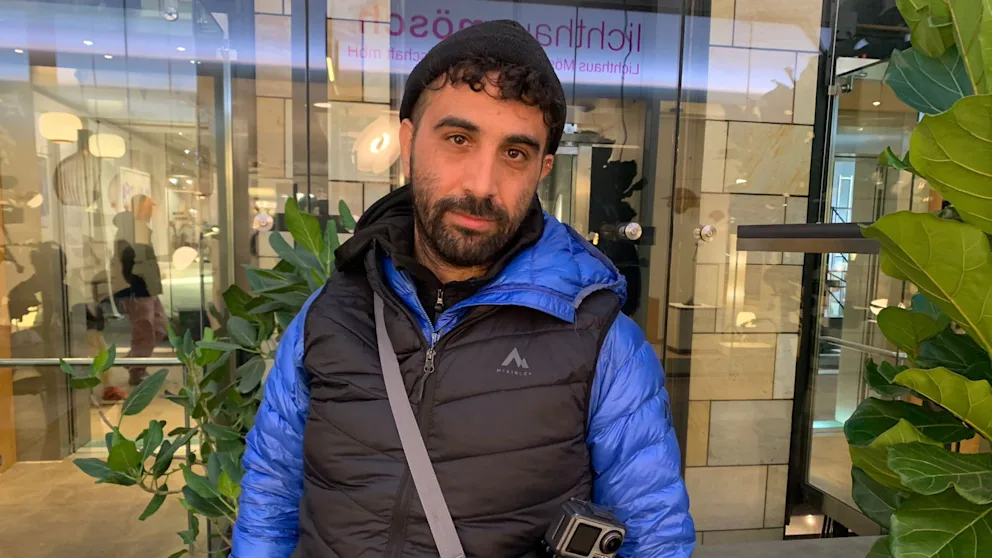 Пострадавший журналист. Фото © Blld.de / Mareike Drünkler