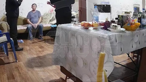 Абхазский авторитет пытается отобрать дом у пенсионерки с опухолью мозга и её мужа-москвича