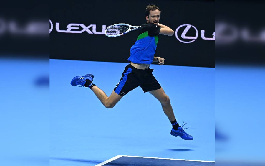 Даниил Медведев. Обложка © X / ATP Tour