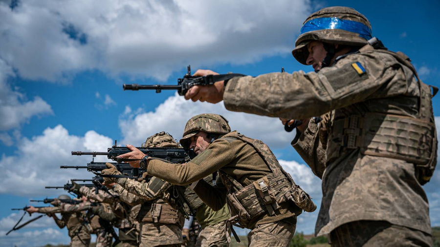Следующая фаза военных действий выглядит всё более опасной для Украины. Обложка © Getty Images / Ignacio Marin / Anadolu Agency