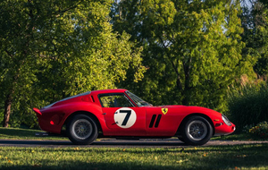 На аукционе в Нью-Йорке продали Ferrari 1962 года за рекордные $51,7 млн