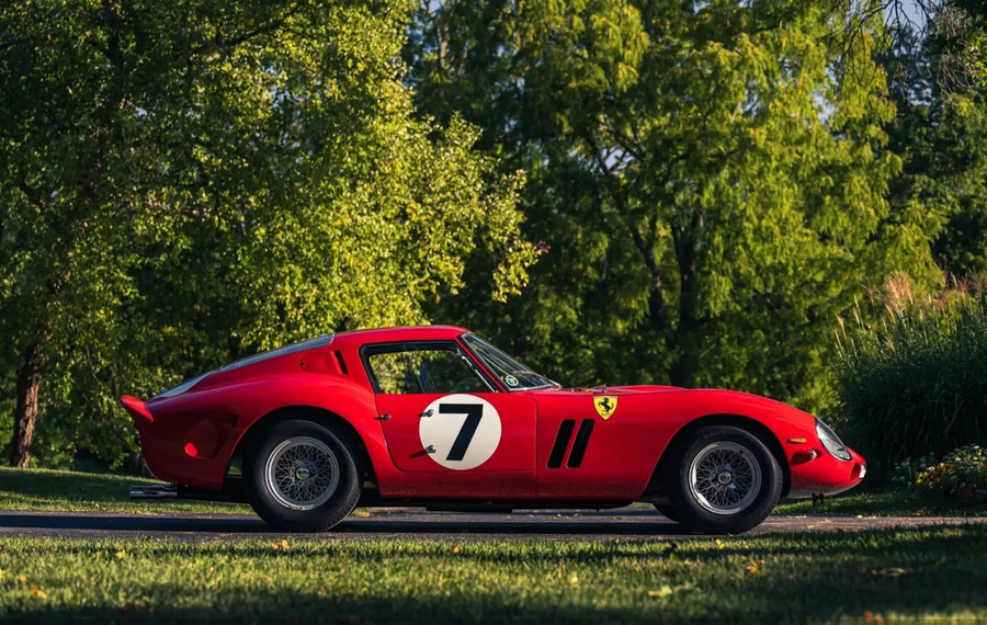 <p>Ferrari 250 GTO 1962 года. Обложка © <a href="https://rmsothebys.com/en/auctions/gt23/the-one---1962-ferrari-gto/lots/r0001-1962-ferrari-330-lm-250-gto-by-scaglietti/1392907/photos" target="_blank" rel="noopener noreferrer">Sotheby&#x27;s</a></p>