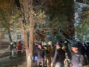 Губернатор опубликовал видео с места обрушения пятиэтажки в Астрахани