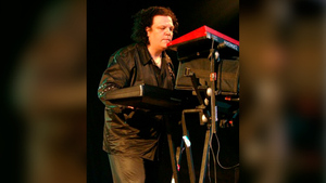 Экс-ударник "Би-2" поделился воспоминаниями об ушедшем из жизни клавишнике Плявине