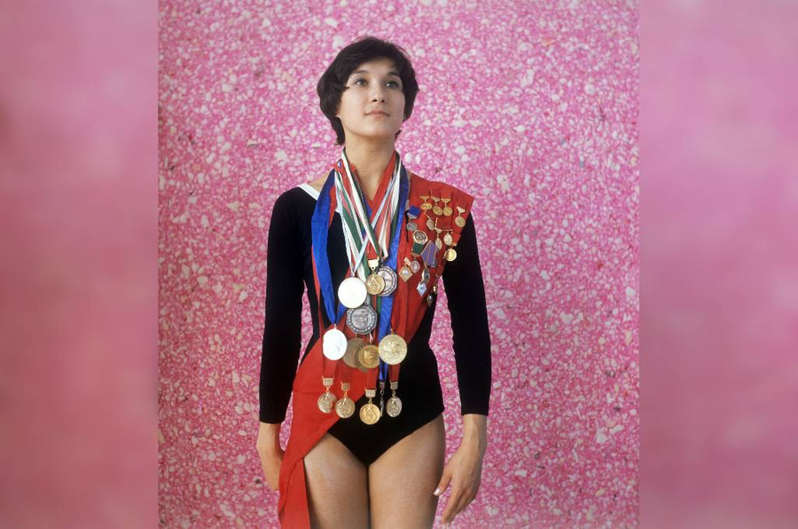 <p>Советская гимнастка Эльвира Саади, 1973 год. Обложка © ITAR-TASS / Архив / Р. Шамсутдинов</p>