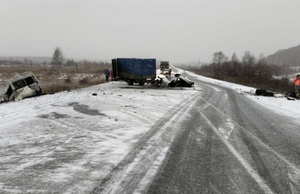До двух выросло число погибших в ДТП с маршруткой и "газелью" под Новосибирском